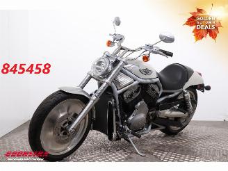 damaged motor cycles Harley-Davidson  VRSCA V-Rod 100 Year Anniversary. 2003/1