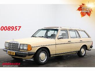 uszkodzony samochody osobowe Mercedes  300 TD Combi Aut. W123 Radio AHK + extra wielset! 1982/2