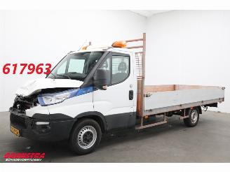 damaged commercial vehicles Iveco Daily 35S16 Pritsche Airco Cruise 60.737 km! 2018/10