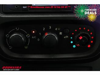 Renault Trafic Passenger 1.6 dCi Expression Energy 9-Pers. Airco picture 16