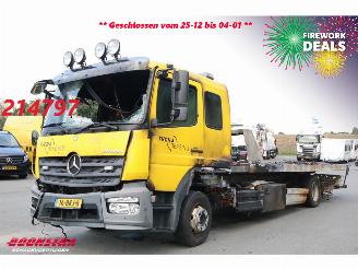 krockskadad bil vrachtwagen Mercedes Atego 1224 De Groot DGT Brille Winde 2018/1