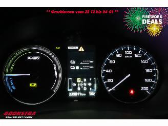 Mitsubishi Outlander 2.0 PHEV Instyle Schuifdak Leder Navi Clima Cruise Camera SHZ AHK picture 21