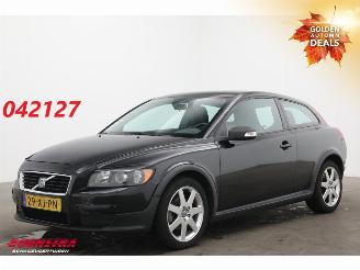 Damaged car Volvo C-30 1.8 Kinetic Youngtimer Clima Cruise AHK 164.360 km! 2007/6
