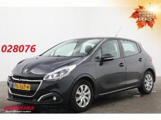 Coche accidentado Peugeot 208 1.2 PureTech 5-DRS Access Navi Airco Cruise PDC 104.492 km! 2017/5
