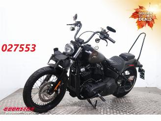 damaged motor cycles Harley-Davidson  FXBB Street Bob Vance Hines 2018/1