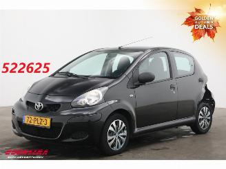 krockskadad bil auto Toyota Aygo 1.0-12V Cool 5-DRS Airco 140.068 km! 2011/2