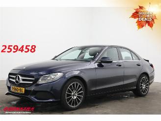 Schadeauto Mercedes C-klasse 200 CDI Navi Leder SHZ PDC Cruise LMV 2017/2