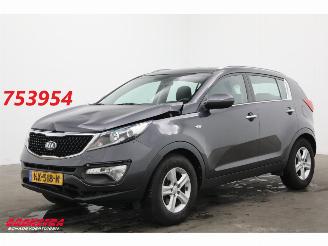 Damaged car Kia Sportage 1.6 GDI X-treme ComfortLine Navi Clima Cruise Camera AHK 2016/1