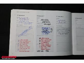 Volvo V-40 Cross Country 2.0 D2 Aut. Kinetic Navi Airco Cruise picture 16