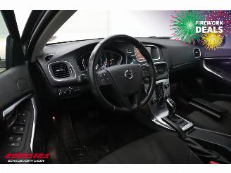 Volvo V-40 Cross Country 2.0 D2 Aut. Kinetic Navi Airco Cruise picture 10