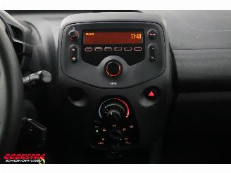 Toyota Aygo 1.0 VVT-i x-fun Airco Bluetooth Cruise 80.608 km! picture 15