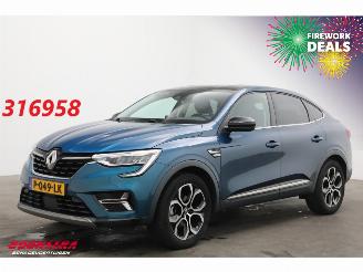 Schadeauto Renault Arkana 1.6 E-Tech Hybrid 145 Intens LED ACC Navi Clima Camera 2022/4