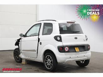 Microcar  M.GO Dynamic DCI Bluetooth Camera picture 4