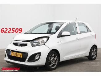 Damaged car Kia Picanto 1.0 CVVT ISG Comfort Pack 5-DRS Airco 149.205 km! 2013/11