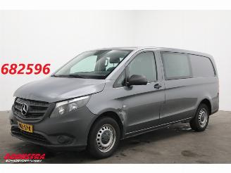 krockskadad bil bedrijf Mercedes Vito 110 CDI Lang DoKa 5-Pers. Navi Airco AHK 2020/7