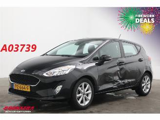 Schadeauto Ford Fiesta 1.1 Trend Navi Airco Cruise PDC 75.883 km! 2017/10