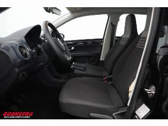 Volkswagen Up! 1.0 5-DRS Airco Bluetooth 59.636 km! picture 14