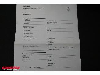 Volkswagen Up! 1.0 5-DRS Airco Bluetooth 59.636 km! picture 19