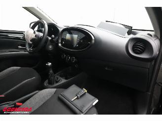 Toyota Aygo 1.0 VVT-i MT Play ACC Bluetooth Airco Camera picture 17