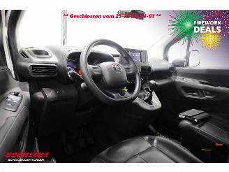 Toyota Proace 1.5 D-4D Cool Leder Airco Cruise AHK 28.431 km! picture 21