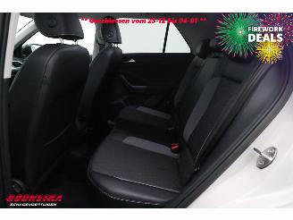 Volkswagen T-Roc 1.0 TSI Goal LED ACC Virtual Clima Camera LRHZ 485 km!! picture 19