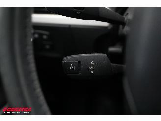 BMW 3-serie 318i Business Line Leder Navi Clima Cruise AHK picture 17