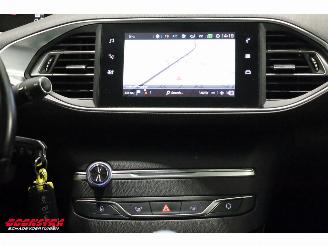 Peugeot 308 SW 1.5 BlueHDi Active Pano Leder Navi Clima Cruise PDC 104.203 km! picture 14