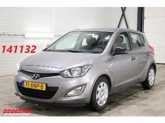 skadebil auto Hyundai I-20 1.2i Business Edition Airco AHK 82.240 km! 2012/7