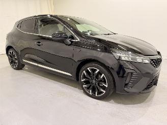 damaged passenger cars Renault Clio 1.0 TCe 90 Techno Automaat 2025/3