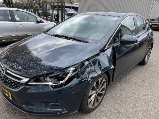 uszkodzony Opel Astra 1.0 Turbo Business +  5 Drs