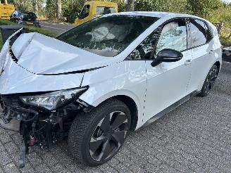 uszkodzony samochody osobowe Cupra Born Essential 63 KwH    170 KW 2024/8