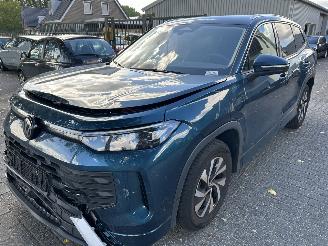 Coche accidentado Volkswagen  Tayron  1.5 e-Hybrid Life Edition  Automaat  ( nw prijs 56500,00 ) 2025/4