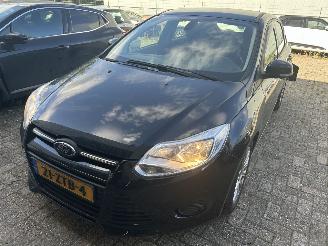 Auto incidentate Ford Focus 1.6 TDCI   5 Drs 2013/2