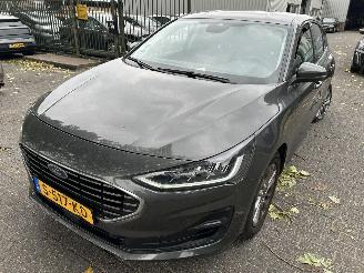 škoda osobní automobily Ford Focus 1.0 EcoBoost Hybrid Titanium  5 drs 2023/2