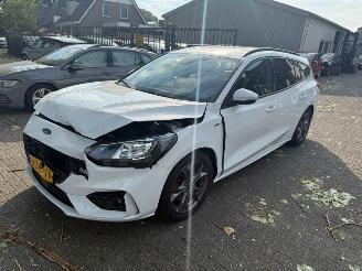  Ford Focus Stationcar 1.0  Hybrid  ST Line 2022/1