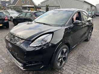 Schadeauto Ford Puma Gen-E  44 kWh  ( Nieuw prijs 35000,00 ) 2025/10