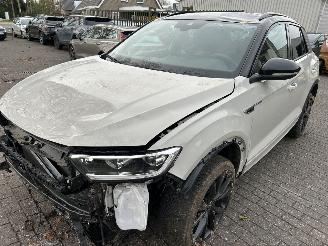 Schadeauto Volkswagen T-Roc 1.5 TSI  Automaat  R-Line  ( Nieuw prijs 53000,00 ) 2025/3