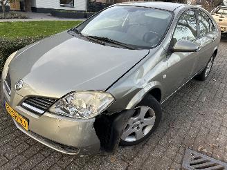 Vaurioauto  passenger cars Nissan Primera 1.8 Visia  Automaat   ( 82440 Km ) 2005/4
