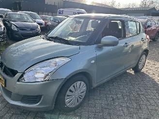 krockskadad bil auto Suzuki Swift 1.2 Comfort EASSS 2011/4