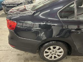 Volkswagen Jetta 1.6 TDI picture 7