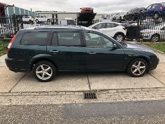 krockskadad bil auto Ford Mondeo 2.5 v6 automaat combi 2006/5