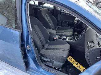 Volkswagen Golf 1.0 tsi picture 16