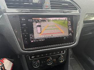 Volkswagen Tiguan 2.0 TDI Highline / Automaat picture 10