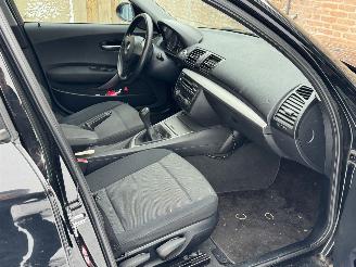 BMW 1-serie 116i picture 13