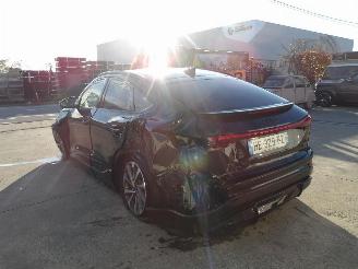 Audi Q6 S-LINE picture 6