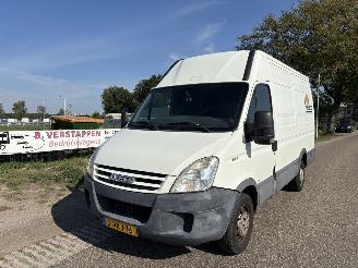 danneggiata veicoli commerciali Iveco Daily 35S12 LANG + HOOG AIRCO 2008/9