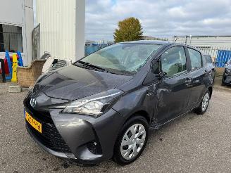 Schadeauto Toyota Yaris Toyota Yaris 1.5 Hybrid Active AUTOMAAT 2020/2