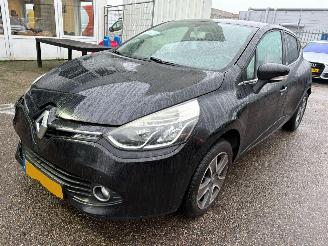Schadeauto Renault Clio 1.5 dCi ECO Night&Day 2014/9