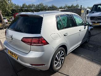 Coche accidentado Volkswagen Golf 1.0 TSI TRENDLINE 2018/5