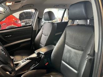 BMW 3-serie 320i Luxury Line NL NAP! picture 17